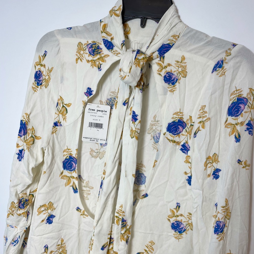 NWT Free People Tate Floral Bell Sleeve Tunic Top Ivory S Women Mock Neck Cutout - Picture 9 of 10